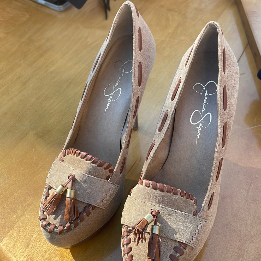 Jessica Simpson suede heels size 8